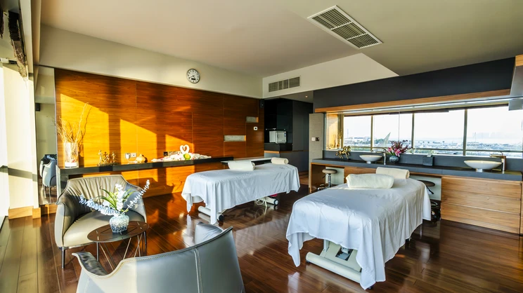 Art Hotel & Resort